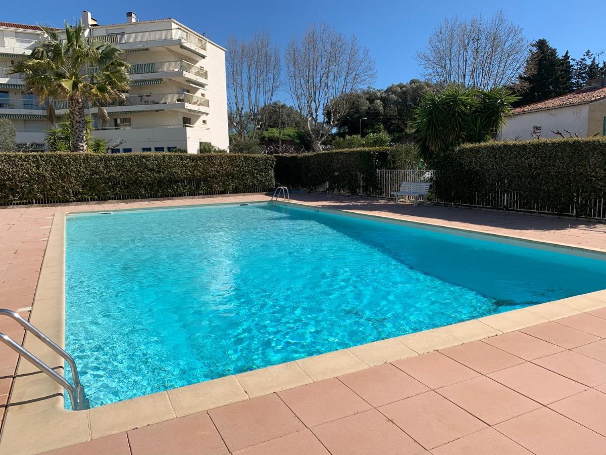 Studio De Standing Climatise, Avec Piscine, Proche De La Mer Fréjus Buitenkant foto